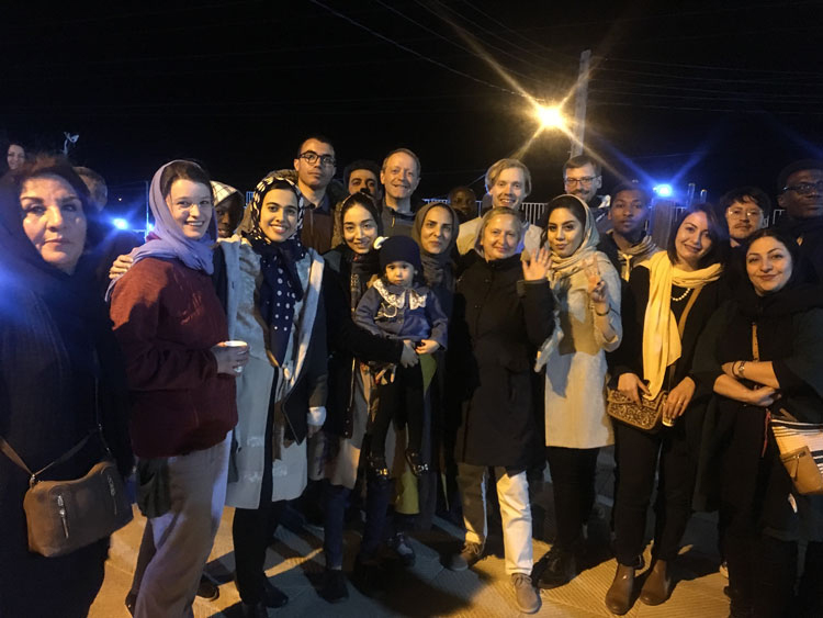 جشن چهارشنبه سوری ، سفرهای رادینا