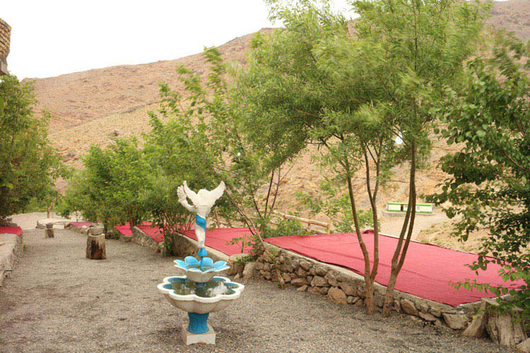 مجتمع تفریحی گردشگری چشمه بوز