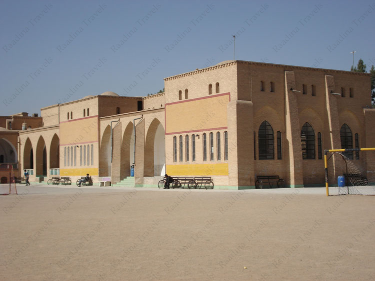 ساختمان دبیرستان ایرانشهر یزد