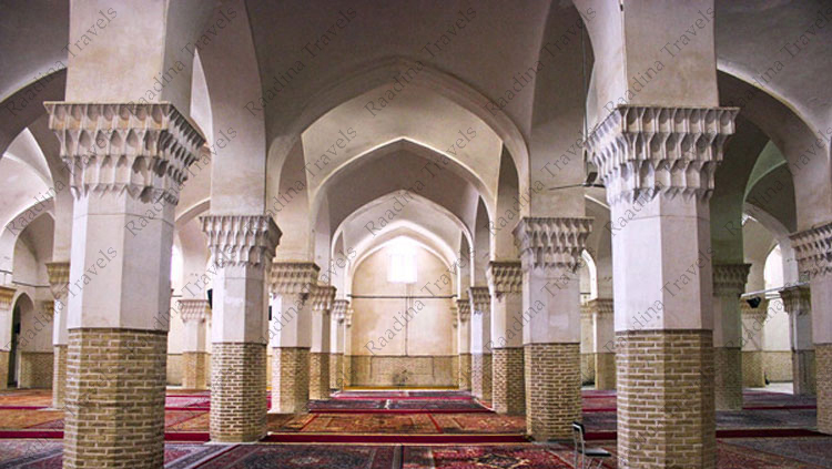 طاق و ستون های مسجد ملا اسماعیل یزد