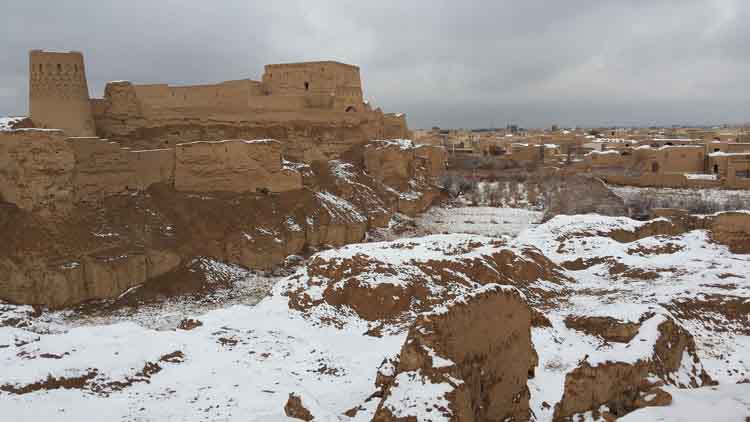 نارین قلعه میبد در زمستان