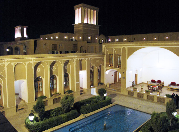 Golshan House of Yazd ( Laleh Hotel )