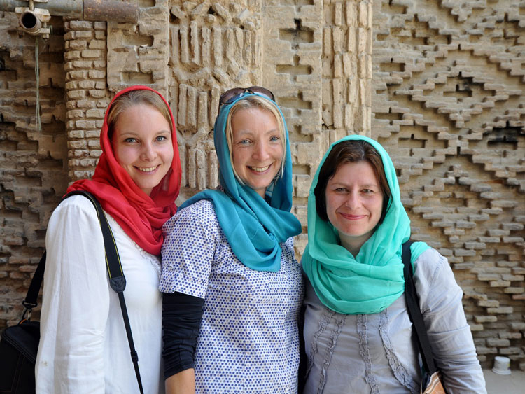 Women Travel to Iran