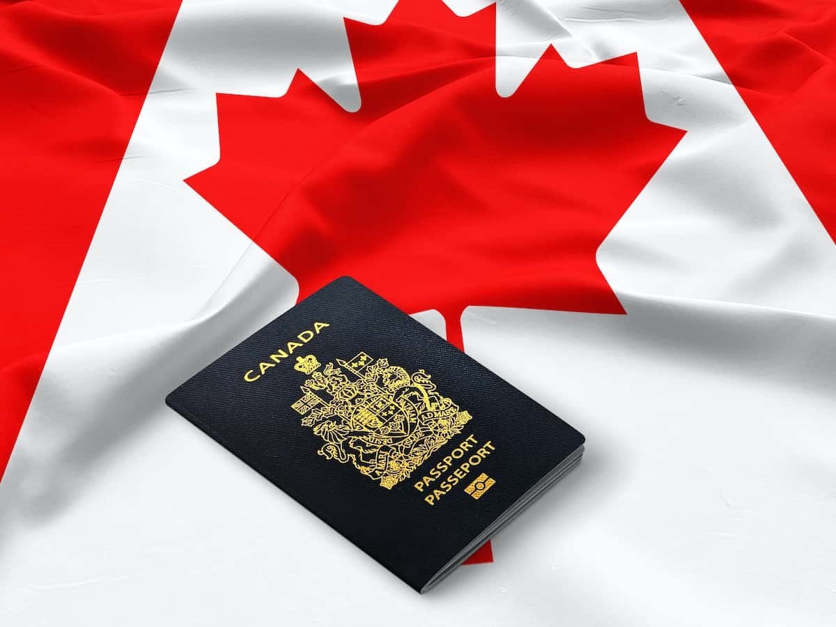 اقامت در کانادا