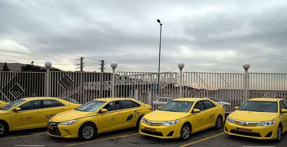 راه اندازی اولین تاکسی گردشگری در ابرکوه