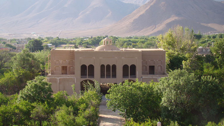 باغ علی نقی خان تفت | سفر به یزد: سایت جامع گردشگری یزد | رزرو هتل های یزد  و تور یزد