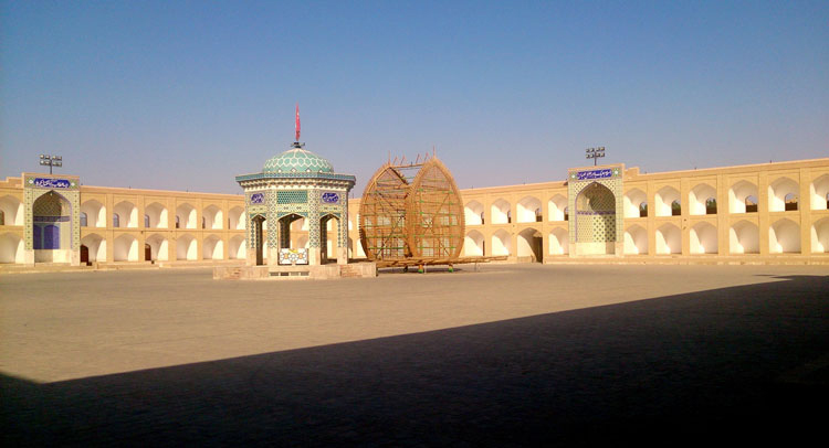 حسینیه سفید اشکذر | سفر به یزد: سایت جامع گردشگری یزد | رزرو هتل های یزد و  تور یزد